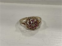 10 kt Gold Ruby and Diamond Cluster Ring Size 7