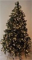 Santa's Best Green 7ft Christmas Tree - Pre Lit