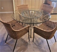 P - ROUND GLASS-TOP TABLE W/ 4 CHAIRS (L17)