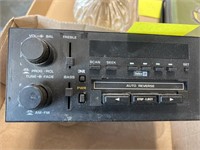 DELCO GM RADIO/ NOT TESTED