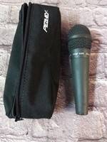 Peavy PVM 835 Dynamic Vocal Microphone with Case