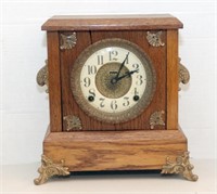 Ingraham oak cased shelf clock