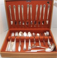 set of Stratford silverplate flatware in chest,