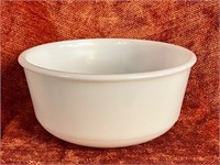 White glass vintage mixing bowl