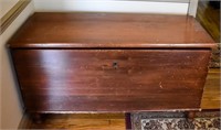 Large Pine Blanket Chest with Key