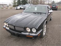 2003 JAGUAR XJR 212663 KMS