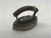 Griswold Sad Iron w/ Removable Wooden Handle