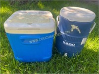 Igloo Ice Chest & 5 Gallon Cooler