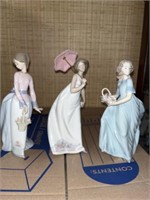 Lladro 3 +/- Figurines/Dolls