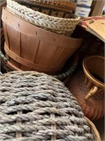 15+/- Wooden/Wicker Baskets
