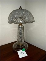NEAT GLASS TABLE LAMP