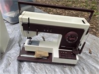1 Sewing Machine, 1 Typewriter