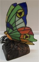 10" STAINED GLASS WORKING BUTTERFLY LAMP. SMALL