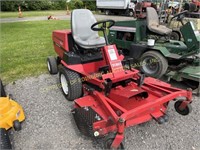 TORO Groundsmaster 225 front mount mower Ford gas