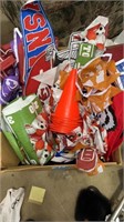 Game day party box
Streamers. Football field