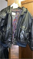 Ash creek trading leather jacket 
Mens  size l