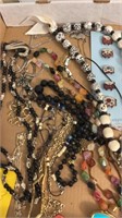 Large assortment of necklaces qty 13