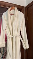 Large vintage womens amenda stevens robe