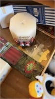 Large selection
Xmas candles & more