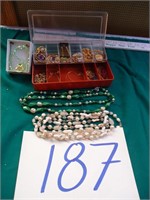 ASSORTED COSTUME JEWELRY (SEE PICS)