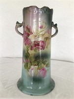 Vintage Goodwin Vase. Floral color