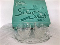 Vintage Anchor glass serving set. 4piece