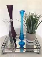 3 Multicolored Vass