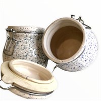 Two speckled crocks with lids. Ceramic 5.5"