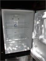 Magic Chef Compact Stainless Refrigerator Freezer