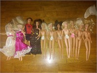 Lot of 12" Dolls