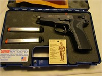 Smith & Wesson 910 9mm Hand Gun (unfired)
