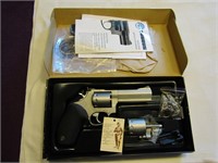 Taurus 992  22/22 Mag Revolver (unfired)