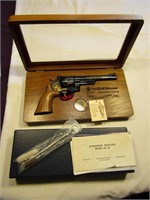Smith & Wesson 29 150th Anniv. 44 Magnum(unfired)