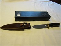 Smith & Wesson 7020 sheath knife w/orig. box