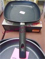 Berndes 9.5 Deep Frypan and Grill Pan, non stick
