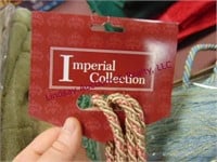Flat with Curtain Tassels, Imperial Collection New