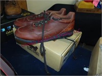 Slightly used Redwing Irish Setter shoes,