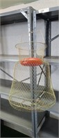 Metal collapsible fish basket