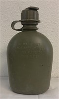 MILITARY SURPLUS / 2 x 1QT Military Canteen