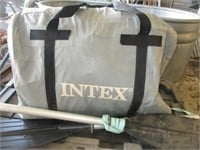 Intex 6 Person Inflatable Boat & Paddle - Unused