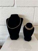 2 vintage gold tone necklace & bracelet