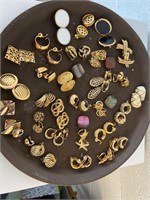 40 pairs of vintage clip on earrings