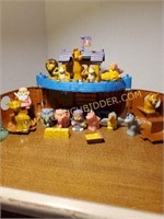 Noah's Ark w/ Figures/Playset