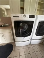 Maytag Commercial Front Load Washer w/Stand