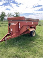 Gehl 7190 feed wagon