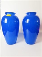 PAIR OF BLUE-FLASHED VASES