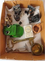 BOX OF COLLECTABLES-PENCIL SHARPENERS