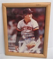 Detroit Tigers Dave Rozema Signed 8 x 10 Photo.