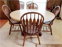 ROUND TABLE AND CHAIR SET