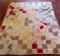 HAND SEWN PATTERN QUILT